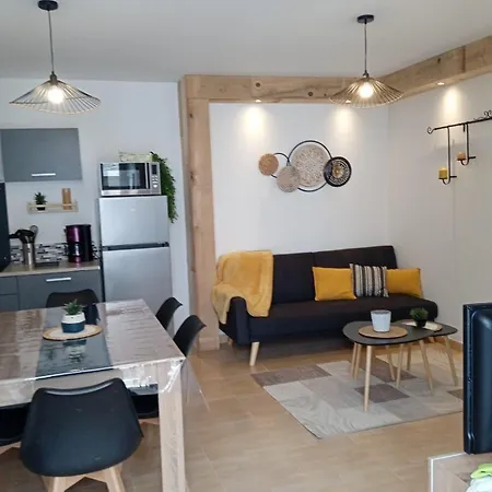 Jolie Maison De Village Rustiques